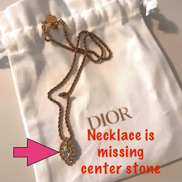 Dior Jewelry - Vintage - CHRISTIAN DIOR Gold Tone Cat Eye Pendant Necklace